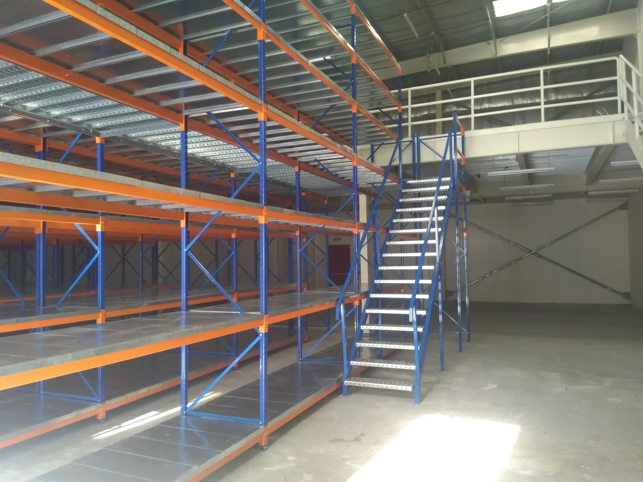 Rack Supported Floor inside AME Racking, Dubai